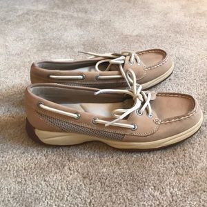 Sperry angelfish size 5.5.